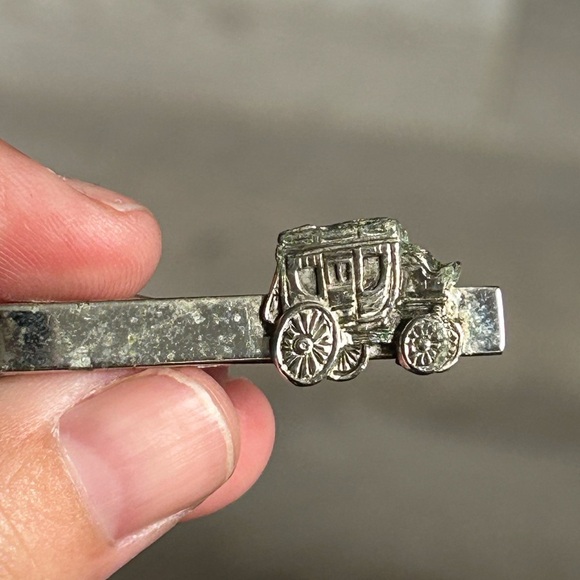 5/$25 SHEILDS Silver Carriage Tie Clip for men 🚗 - Picture 4 of 7